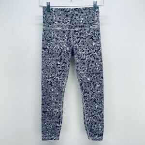 Athleta Legging Sz XS Women’s Elation Textured Stretch White Black